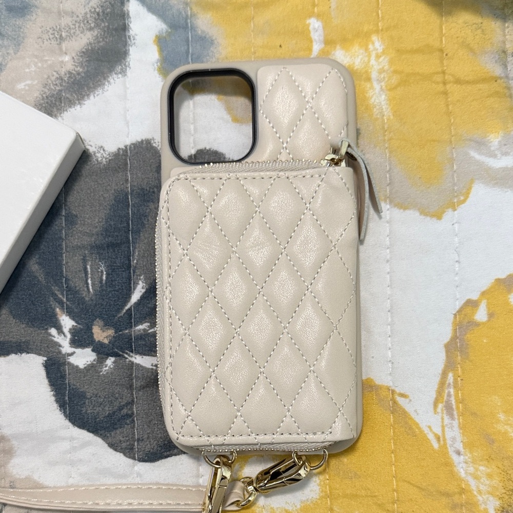 Chic Cream Quilted Phone Case with Wallet